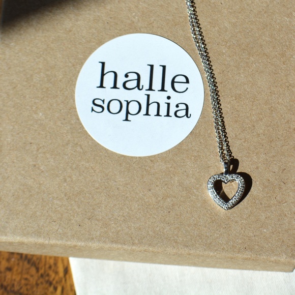 White Diamond Heart Necklace with 18" Sterling Silver Chain - Gift Box Included - Picture 5 of 7